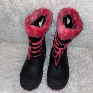 3 m Thinsulate Insulated Black Pink Faux  Fur Duck Snow Boots Size 6